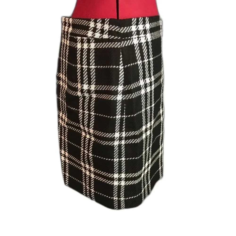 J. Crew Mini Skirt Women's Size 6 Black and White Plaid Pencil Preppy NWT - Picture 4 of 9